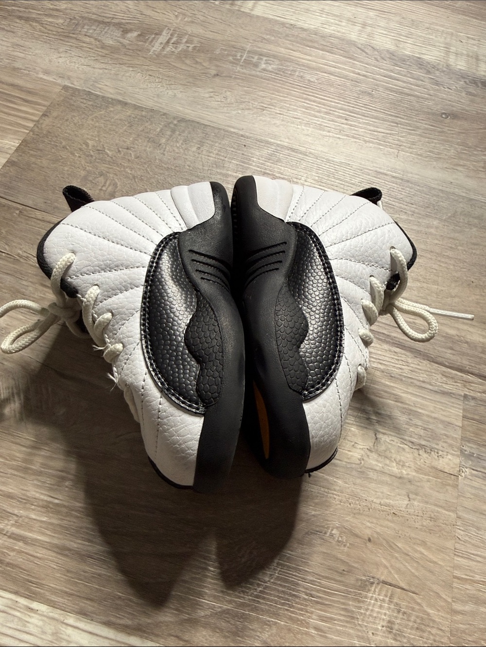 Toddler Jordan Retro Taxi 12s size 7c
